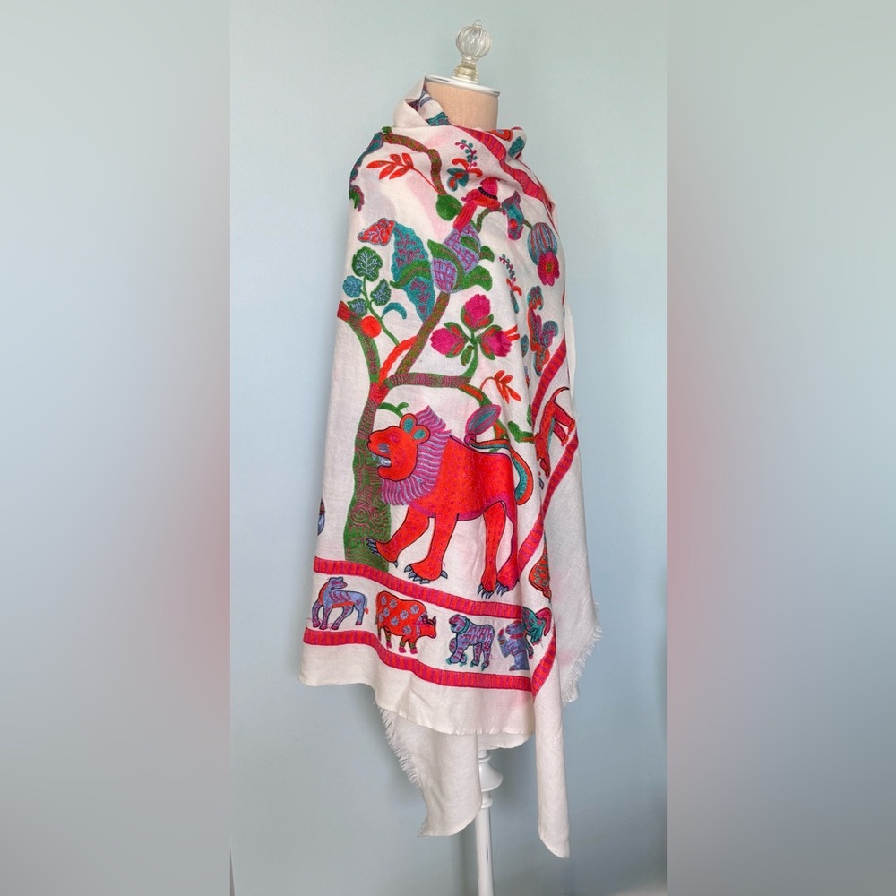 Gretchen Scott Gorgeous Animal Kingdom HandEmbroidered Wool Pashmina Shawl Wrap